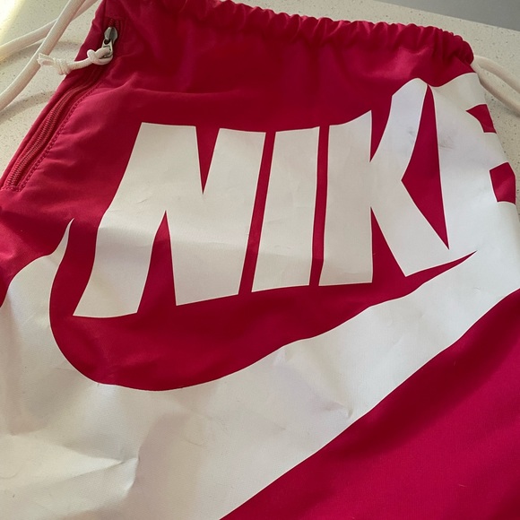 Nike Bag - Picture 3 of 3
